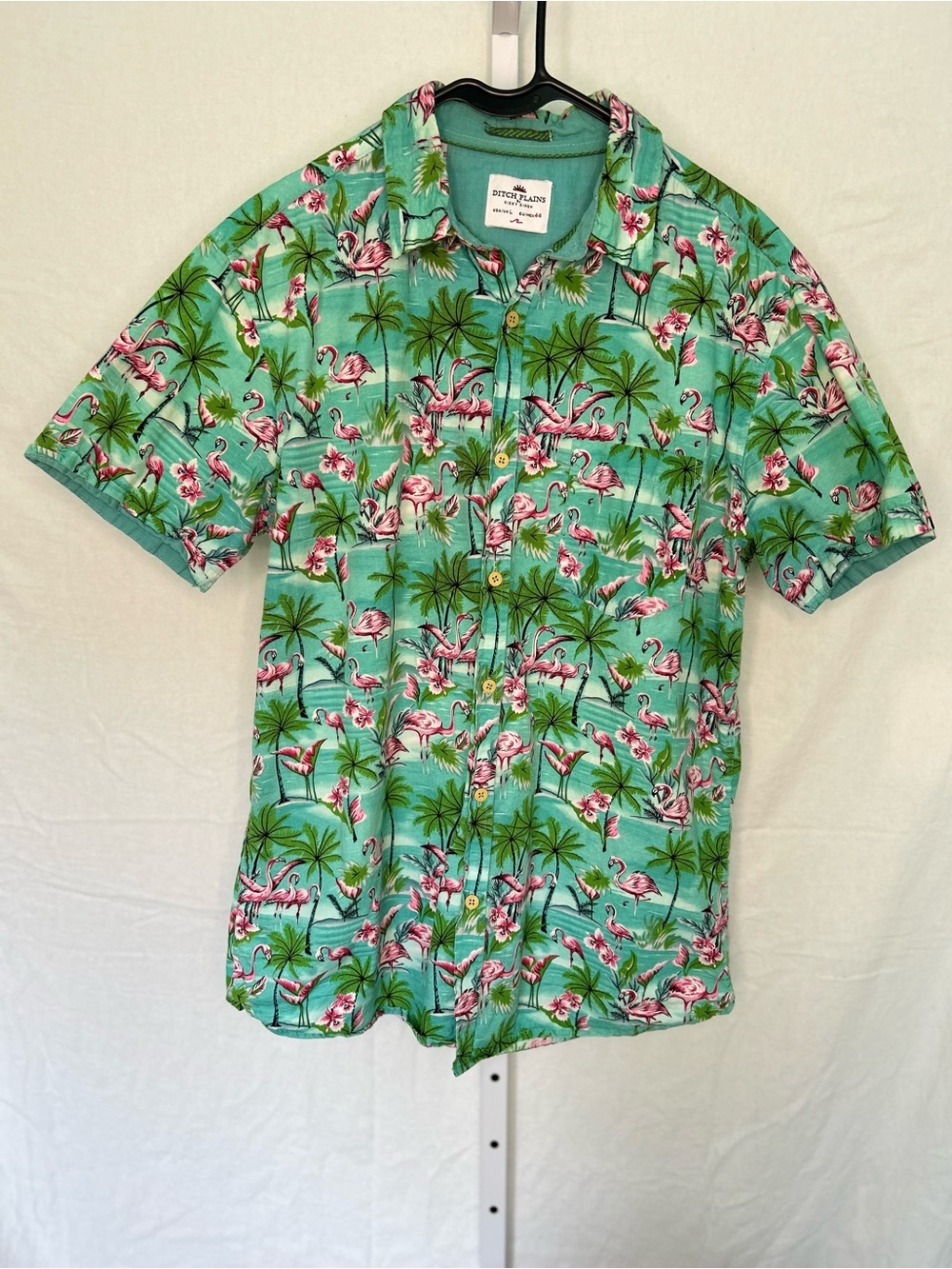 Ditch Plains Mens Flamingo Hawaiian Button Down Shirt Mint Green Beach Aloha Lar
